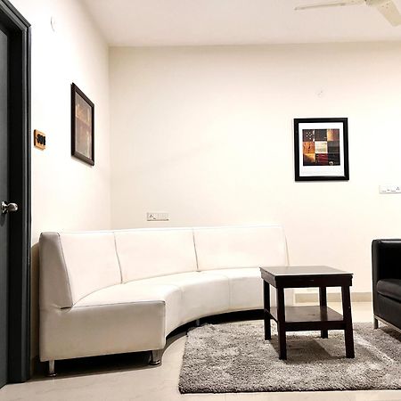 Omatra Essence Suites Bangalore Exterior foto