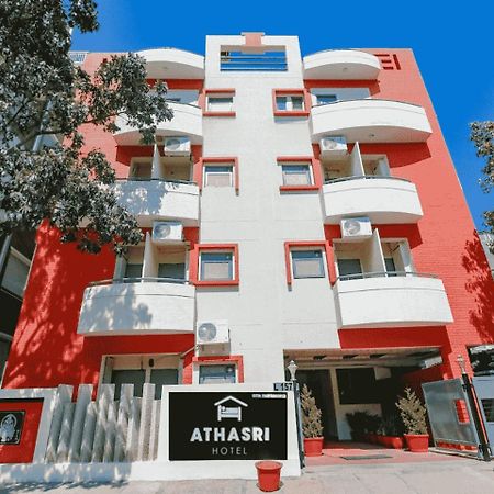 Omatra Essence Suites Bangalore Exterior foto