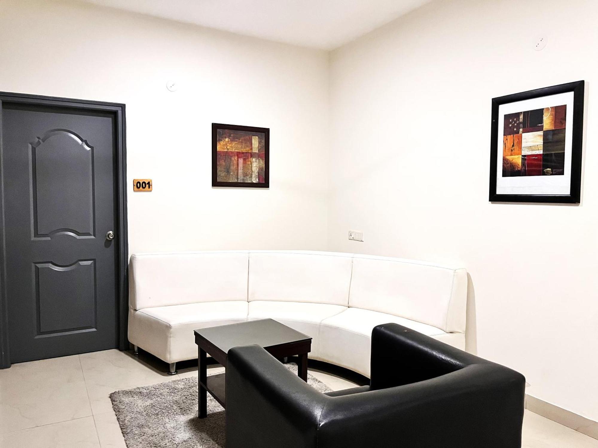 Omatra Essence Suites Bangalore Exterior foto