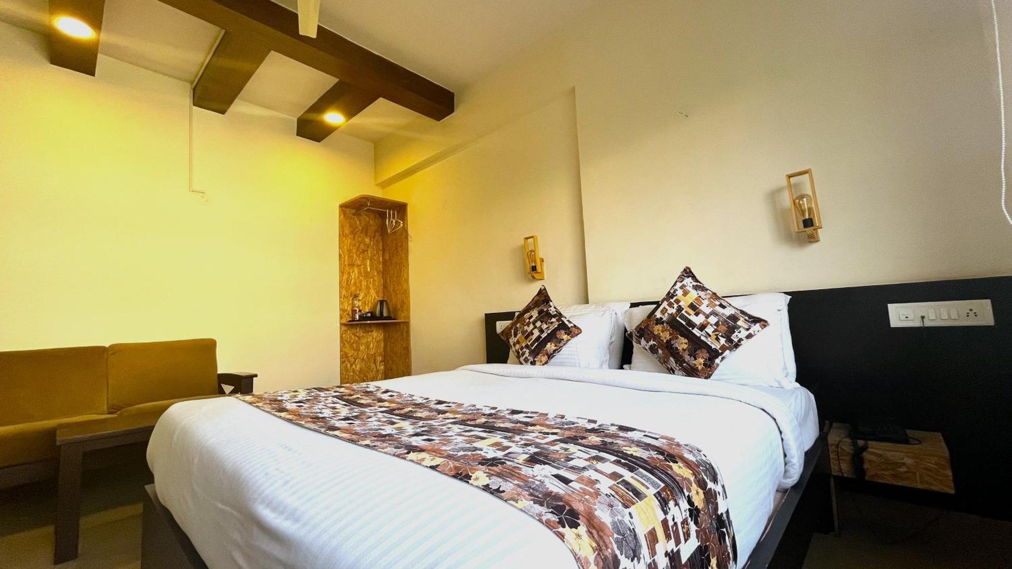 Omatra Essence Suites Bangalore Exterior foto