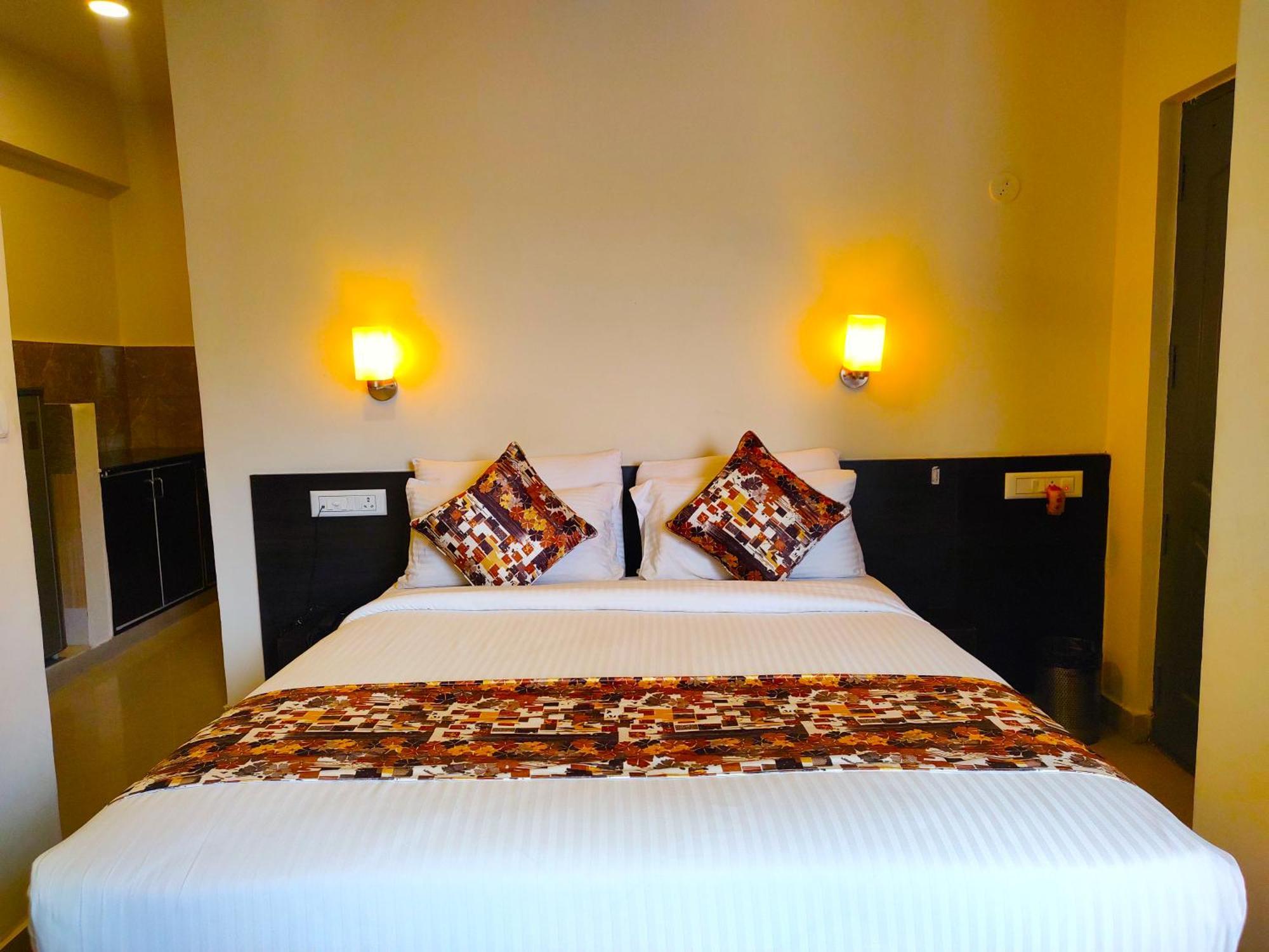 Omatra Essence Suites Bangalore Exterior foto