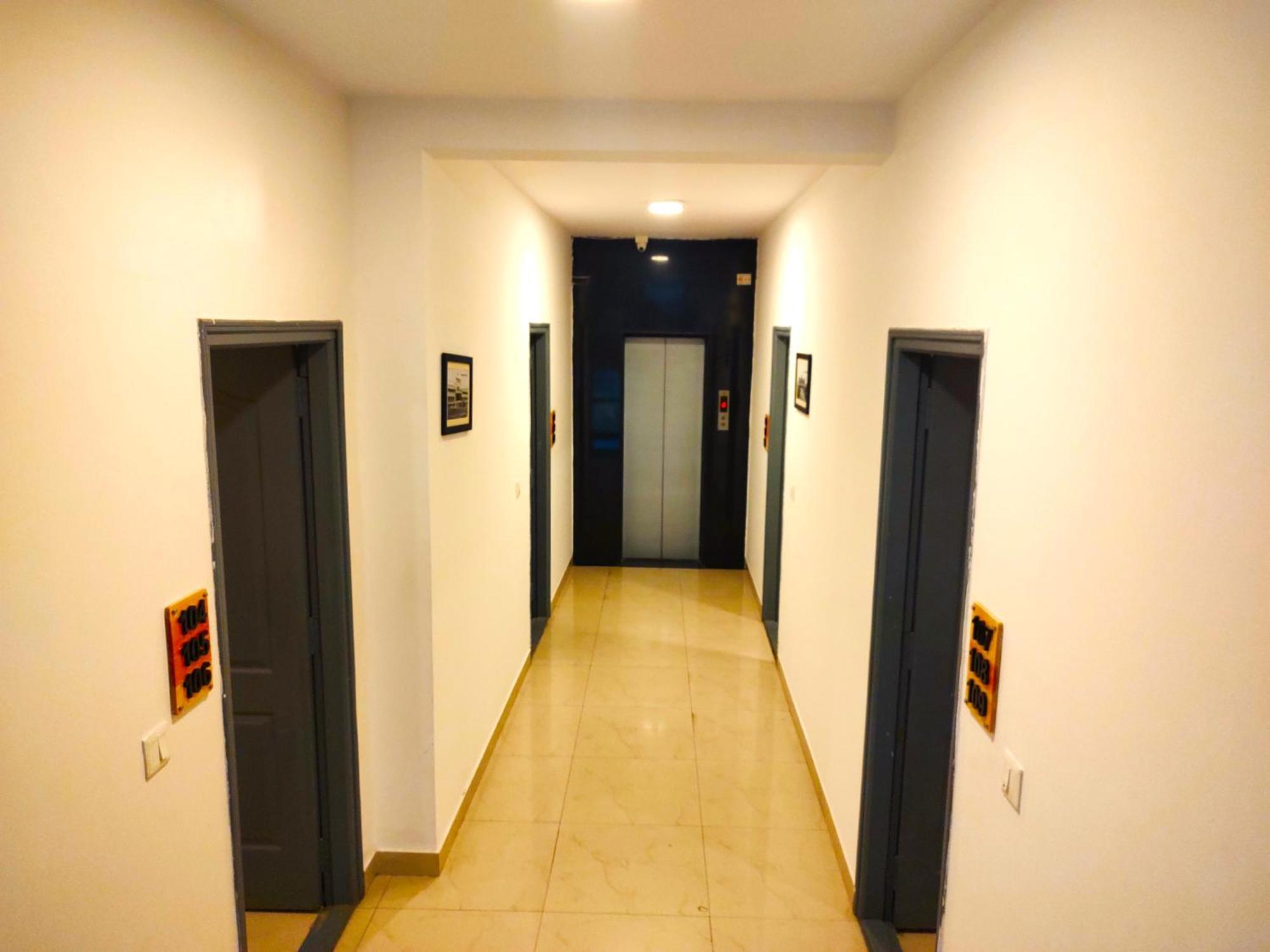 Omatra Essence Suites Bangalore Exterior foto