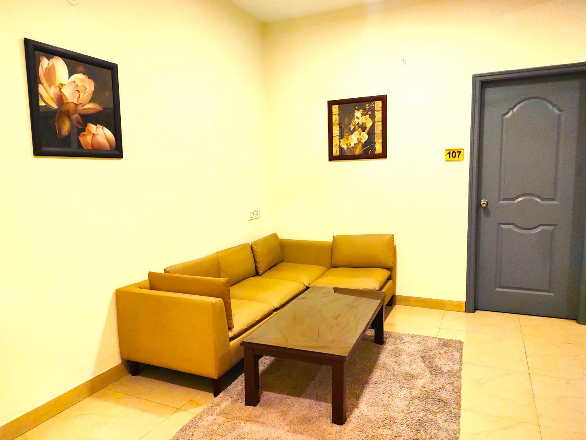 Omatra Essence Suites Bangalore Exterior foto